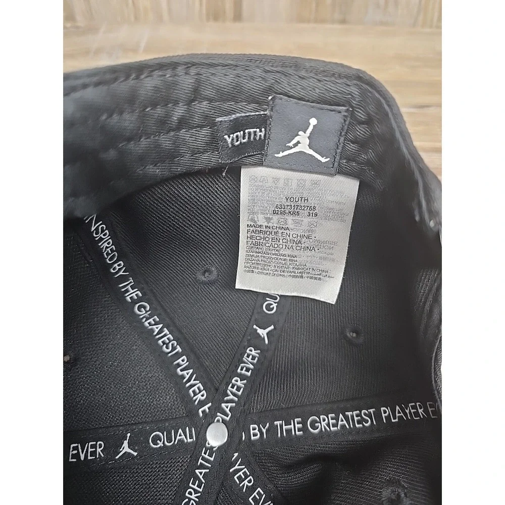 Air Jordan Snapback‎ Hat Classic Jordan Print Youth Size